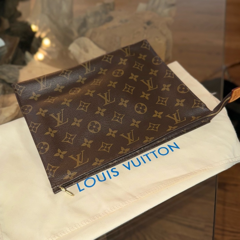 Authentic Louis Vuitton leather clutch